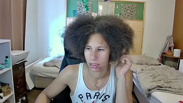 Snapshot of AaliyahHarris chatting on 8, 6, 2026 AaliyahHarris online show from 8, 6, 2026