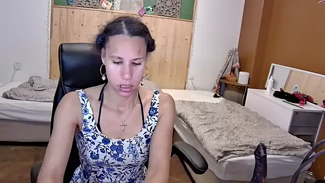 Snapshot of AaliyahHarris chatting on 11, 6, 2026 AaliyahHarris online show from 11, 6, 2026