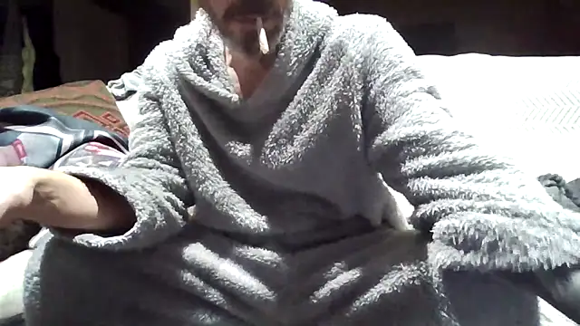 Snapshot of 207RCCam chatting on 15, 11, 2025 207RCCam online show from 15, 11, 2025