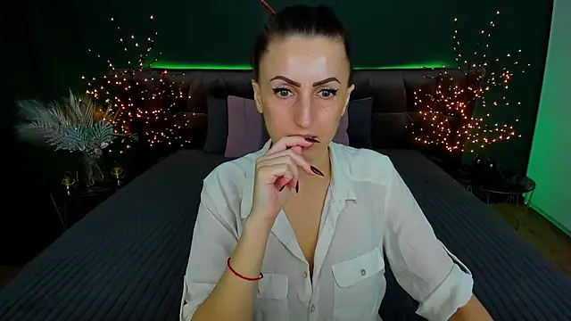 Rebecca Diamond online show from 5, 2, 2025