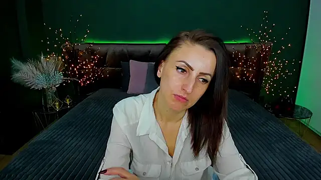 Rebecca Diamond online show from 17, 2, 2025