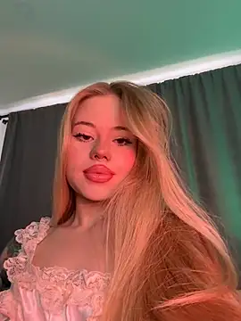 curchez  online show from 5, 2, 2025