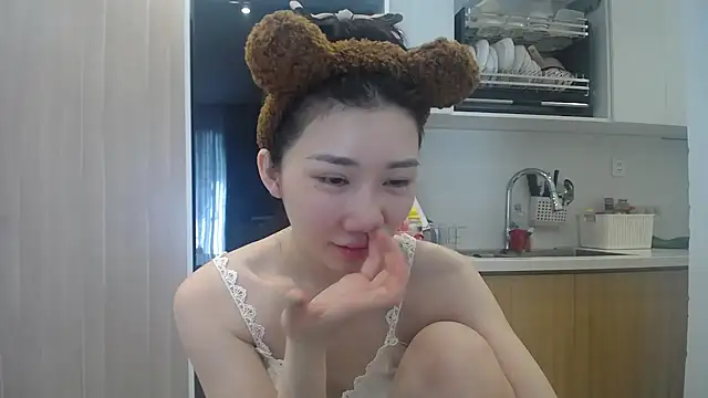Snapshot of Asiagirll chatting on 8, 6, 2026 Asiagirll online show from 8, 6, 2026