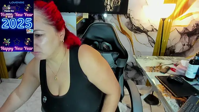 Snapshot of Eva_MilfF chatting on 22, 12, 2025 Eva MilfF online show from 22, 12, 2025