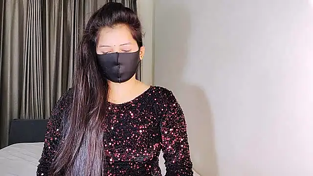 YourLovelyQueen online show from 14, 12, 2024