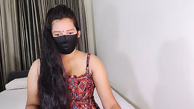 YourLovelyQueen online show from 20, 6, 2026