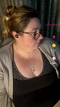 Snapshot of Iceprincess2bad4u chatting on 12, 7, 2026 Iceprincess2bad4u online show from 12, 7, 2026