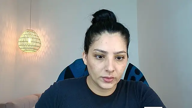 YummyAnna  online show from 13, 4, 2026