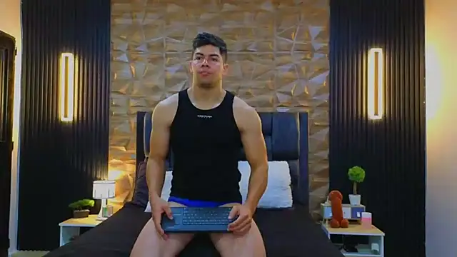 FelipeAndMarcello3 online show from 3, 2, 2025