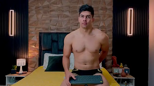 FelipeAndMarcello3 online show from 17, 9, 2025