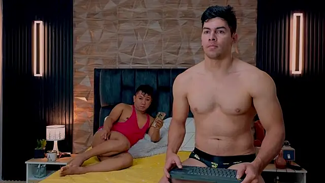 FelipeAndMarcello3 online show from 19, 9, 2025