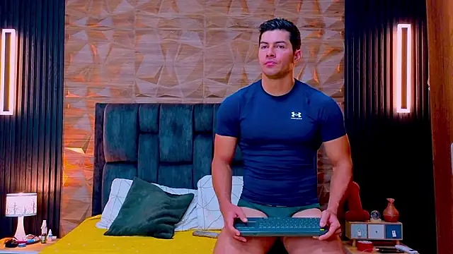 FelipeAndMarcello3 online show from 23, 3, 2026