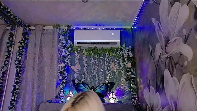 Snapshot of LexY- chatting on 17, 2, 2025 LexY- online show from 17, 2, 2025