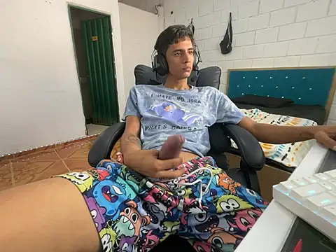 Max TheHorseDick online show from 10, 3, 2025