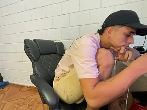 Max TheHorseDick online show from 13, 2, 2026