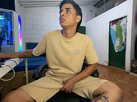 Max TheHorseDick online show from 14, 4, 2026