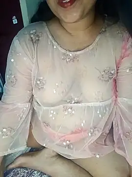 Snapshot of Sweet-Berry chatting on 4, 12, 2025 Sweet-Berry online show from 4, 12, 2025