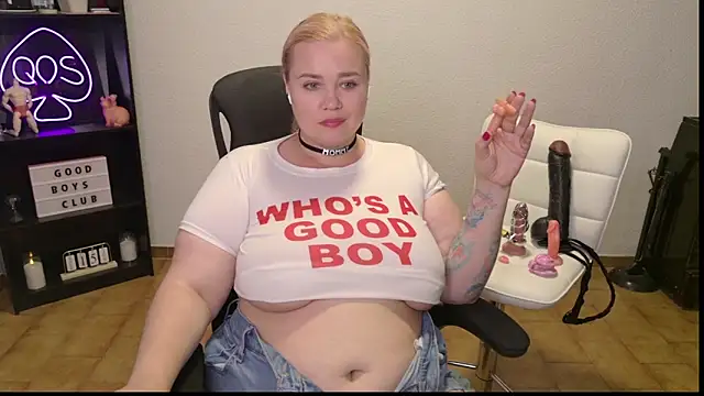 Snapshot of MargotGrey chatting on 16, 6, 2026 MargotGrey online show from 16, 6, 2026