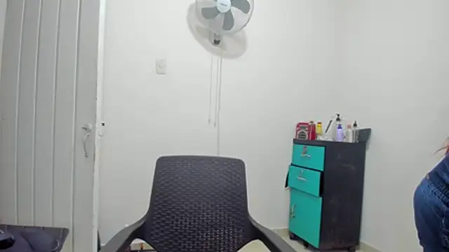 HUGEBOOBS MILF online show from 26, 5, 2026