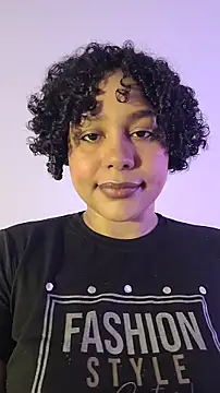 Snapshot of Electric_bae chatting on 3, 11, 2025 Electric bae online show from 3, 11, 2025