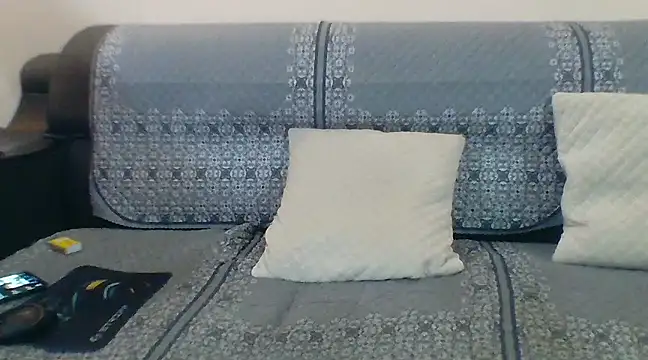 Snapshot of redvelvet_4 chatting on 6, 1, 2025 redvelvet 4 online show from 6, 1, 2025