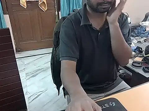 Snapshot of redvelvet_4 chatting on 16, 12, 2025 redvelvet 4 online show from 16, 12, 2025