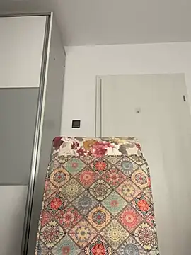 Snapshot of snow_flakee chatting on 16, 2, 2025 snow flakee online show from 16, 2, 2025