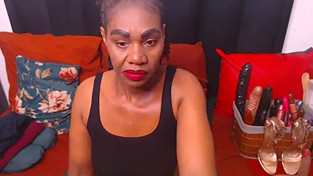 Snapshot of sexybootylicious chatting on 4, 12, 2025 sexybootylicious online show from 4, 12, 2025