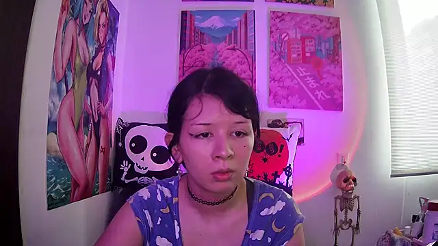 Snapshot of Haru_Queenn chatting on 5, 10, 2025 Haru Queenn online show from 5, 10, 2025