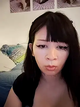 Snapshot of Haru_Queenn chatting on 25, 11, 2025 Haru Queenn online show from 25, 11, 2025