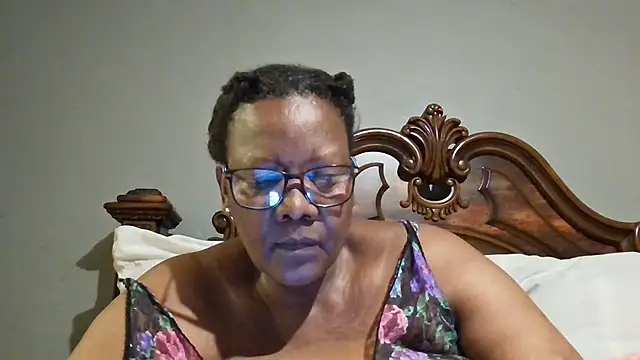 SEXYBOOBSNASS online show from 20, 1, 2025