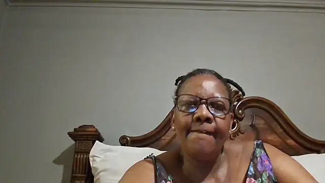 SEXYBOOBSNASS online show from 27, 1, 2025