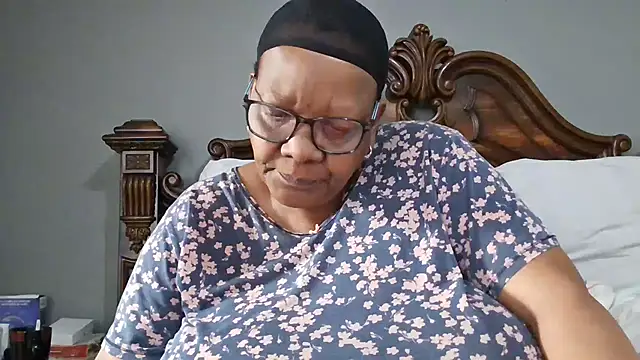 SEXYBOOBSNASS online show from 10, 10, 2025