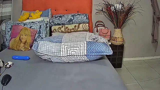 missboobsxx online show from 21, 2, 2025