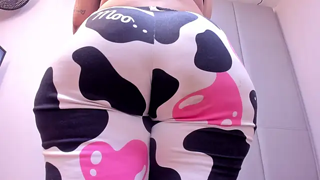 AlishaPalmer online show from 4, 3, 2026