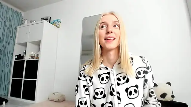 KenzieDawton online show from 22, 10, 2025