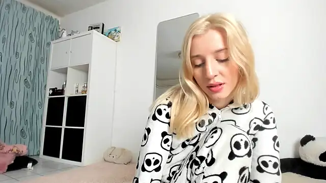 KenzieDawton online show from 26, 11, 2025