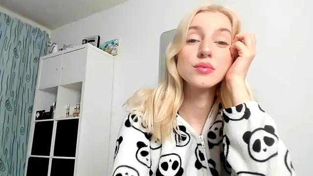 KenzieDawton online show from 27, 11, 2025