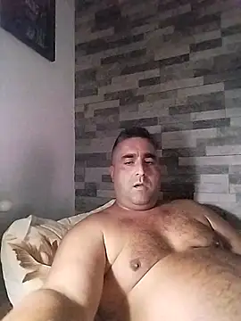 ADRIAN ADI40 online show from 15, 10, 2025