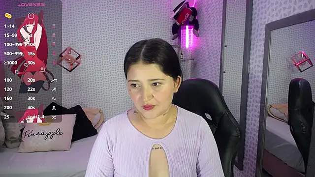 BIANCAROY1 online show from 21, 2, 2025