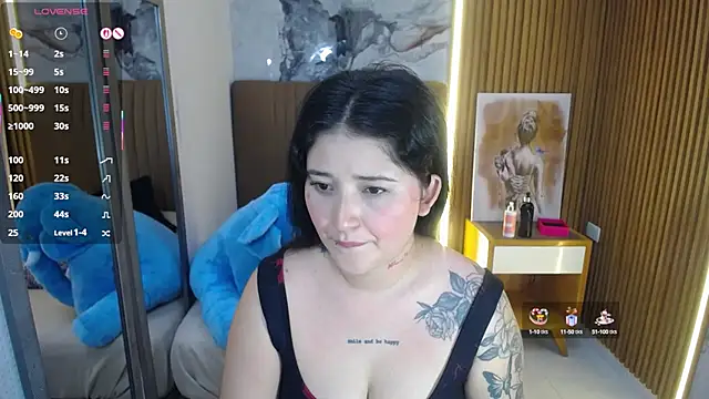 BIANCAROY1 online show from 15, 10, 2025