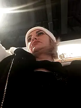 Snapshot of JennyOMay chatting on 8, 12, 2024 JennyOMay online show from 8, 12, 2024