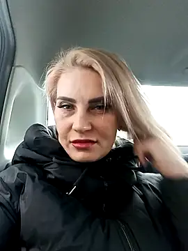 Snapshot of JennyOMay chatting on 11, 12, 2024 JennyOMay online show from 11, 12, 2024