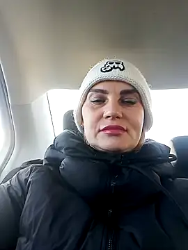 Snapshot of JennyOMay chatting on 18, 12, 2024 JennyOMay online show from 18, 12, 2024