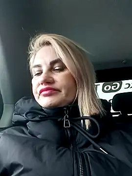 Snapshot of JennyOMay chatting on 10, 1, 2025 JennyOMay online show from 10, 1, 2025