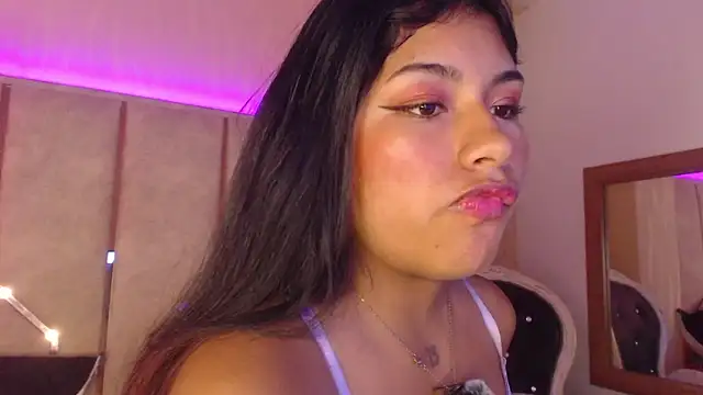Snapshot of ChantalPetit chatting on 22, 6, 2026 ChantalPetit online show from 22, 6, 2026