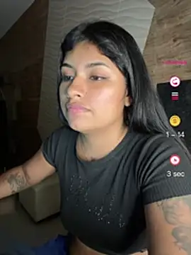 Snapshot of ChantalPetit chatting on 27, 6, 2026 ChantalPetit online show from 27, 6, 2026