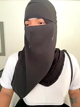 Snapshot of radiagazali chatting on 2, 12, 2025 radiagazali online show from 2, 12, 2025