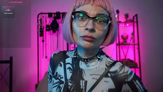 Snapshot of CyberXGoddess chatting on 21, 11, 2025 CyberXGoddess online show from 21, 11, 2025