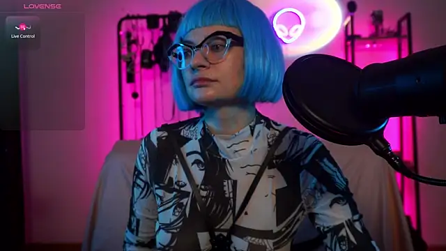 Snapshot of CyberXGoddess chatting on 1, 12, 2025 CyberXGoddess online show from 1, 12, 2025